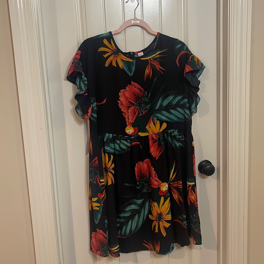 Milumia Women's Plus Size Tropical Leaf Print Ruffle Sleeve Pleated Short Dress